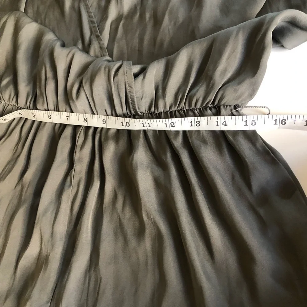 Lulu’s Woman’s Ain't It Grand Olive Green Satin Surplice Romper Size M/L - Picture 14 of 16